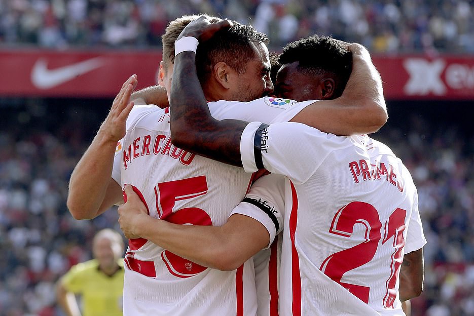 Messi lập siêu phẩm, Barcelona đại thắng Sevilla, cảnh báo La Liga - Ảnh 5.