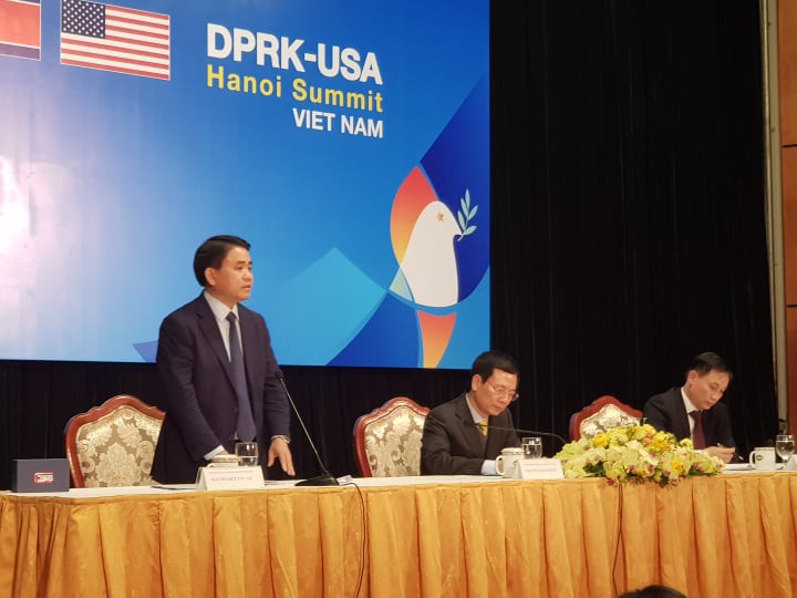 Thứ trưởng Ngoại giao trả lời câu hỏi về việc di chuyển của đoàn Chủ tịch Kim Jong-un - Ảnh 9.