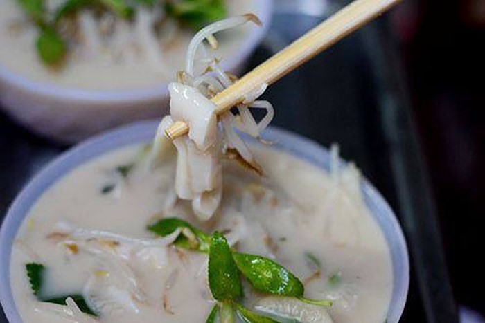 Qu&agrave; qu&ecirc; sống c&ugrave;ng th&agrave;nh thị - Ảnh 2.