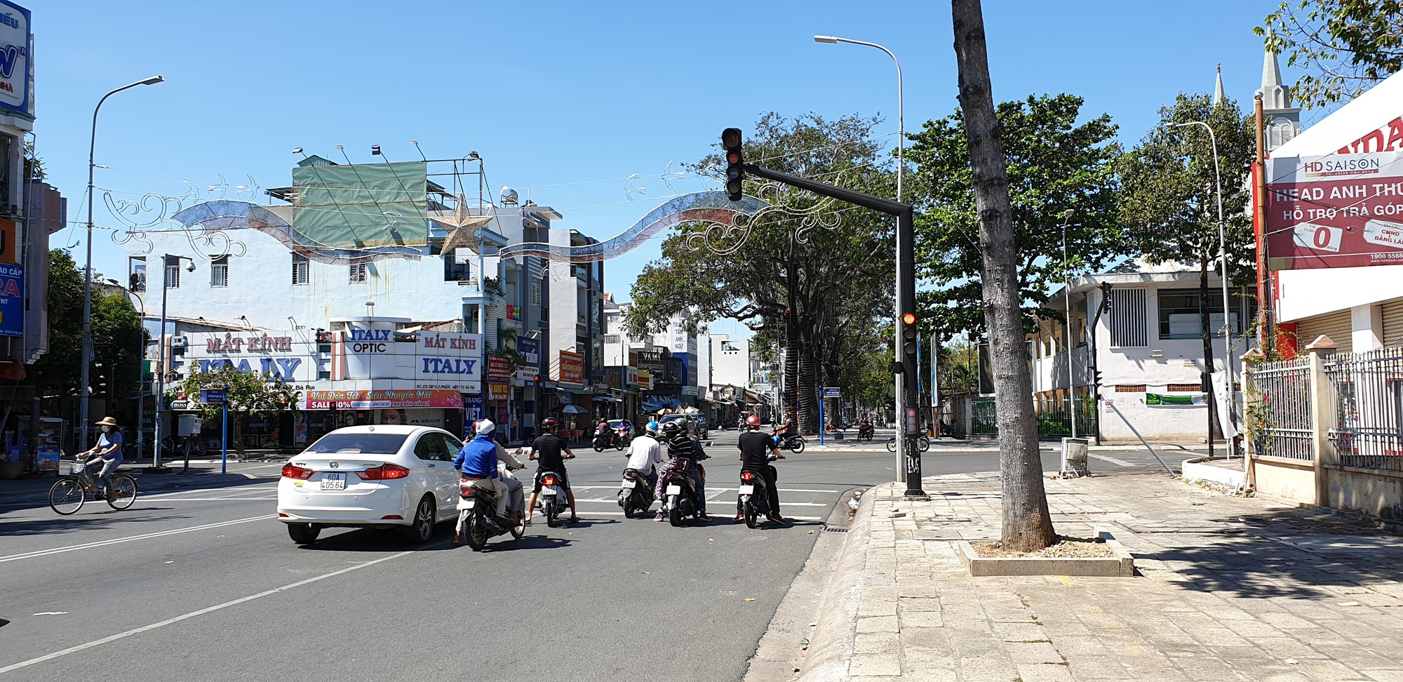 Bí thư tỉnh Bà Rịa - Vũng Tàu yêu cầu tạm dừng triển khai dự án gây tranh cãi - Ảnh 1.