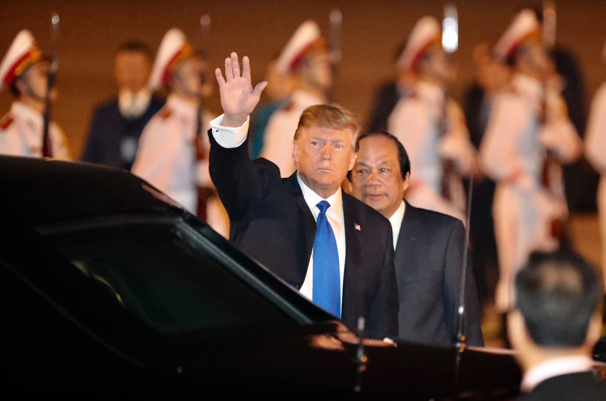 Toàn cảnh Hà Nội chào đón Tổng thống Mỹ Donald Trump - Ảnh 9.