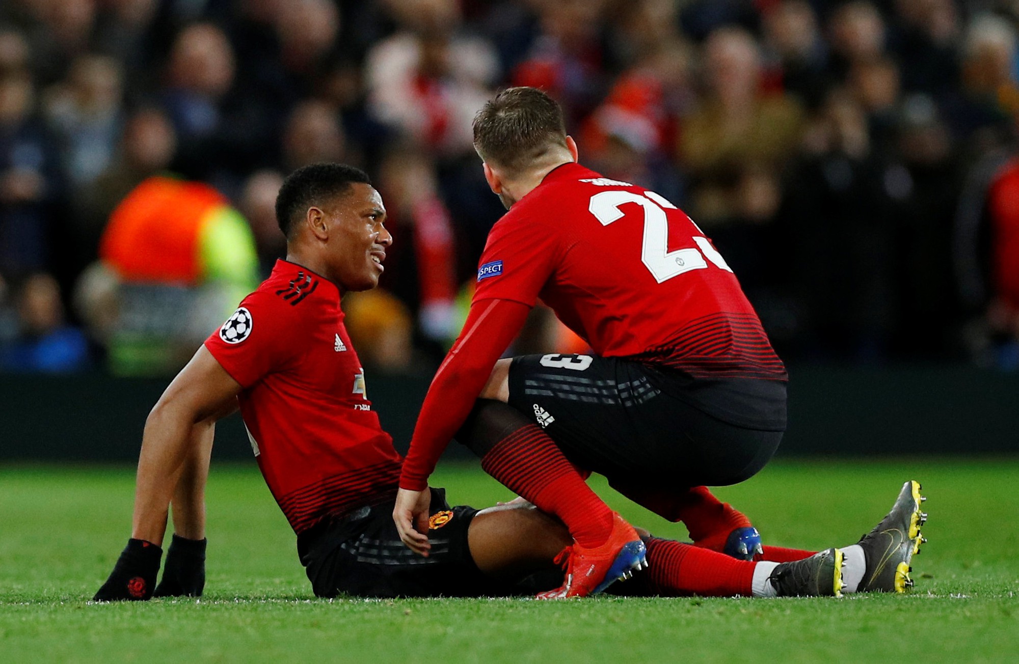 B&atilde;o chấn thương, Man United mất cả đội h&igrave;nh đấu Crystal Palace - Ảnh 2.