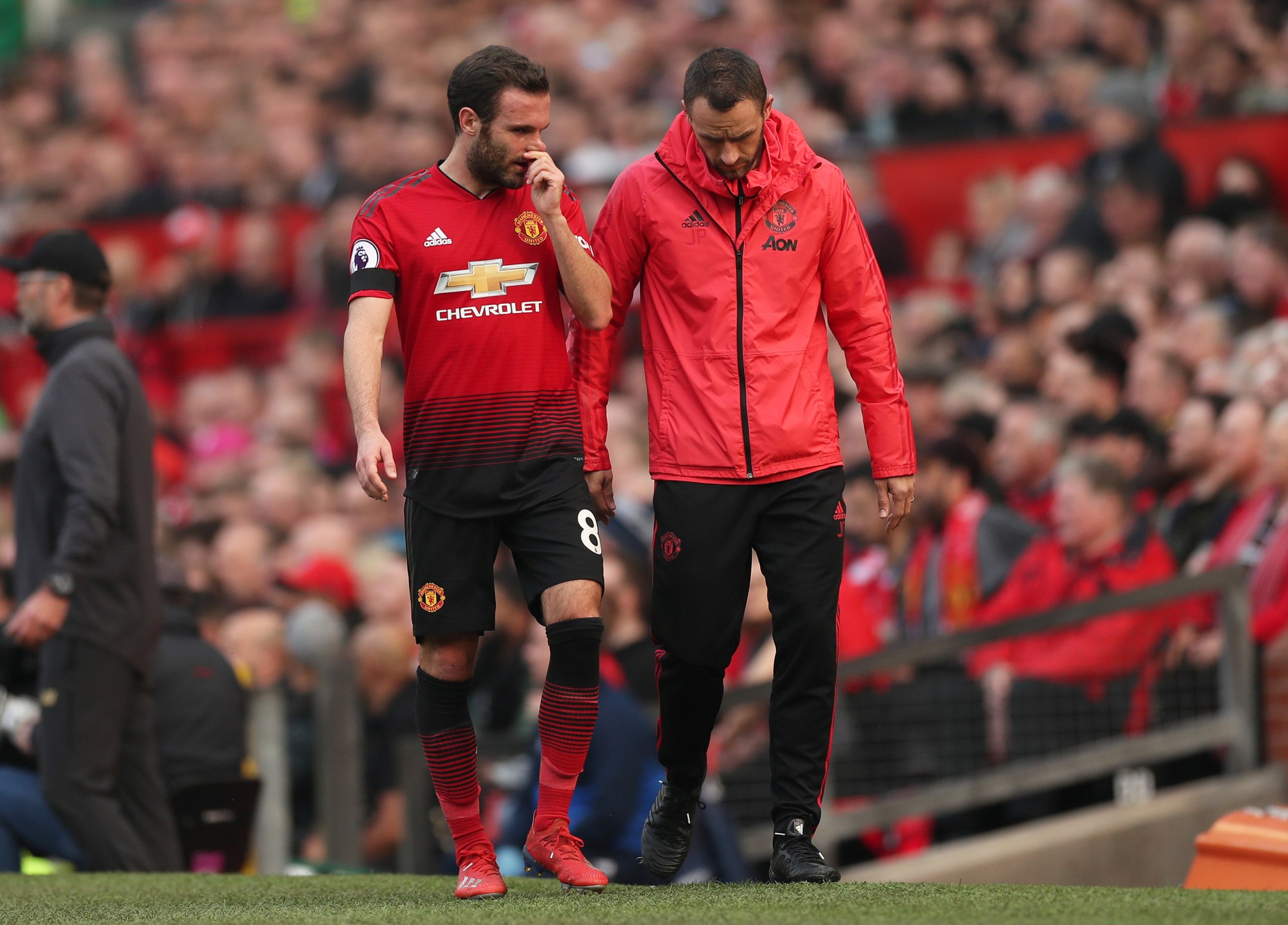 B&atilde;o chấn thương, Man United mất cả đội h&igrave;nh đấu Crystal Palace - Ảnh 3.