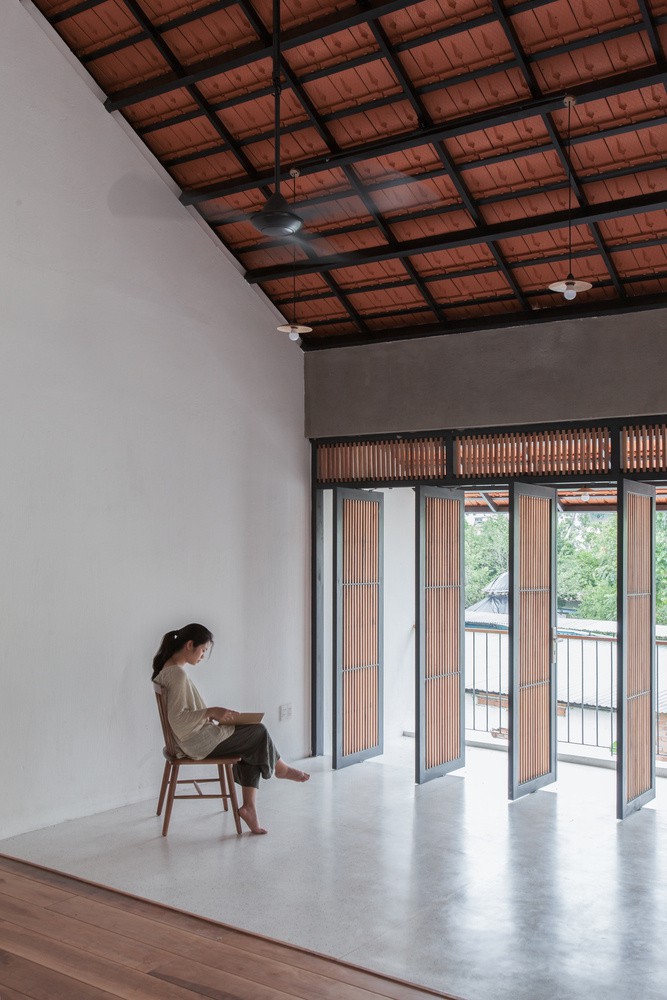 Nh&agrave; TP HCM ba tầng chỉ nh&igrave;n thấy m&aacute;i - Ảnh 9.