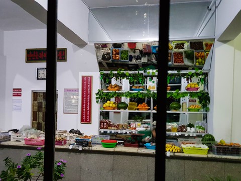 Bia S&agrave;i G&ograve;n, nước cam Việt trong cửa h&agrave;ng ở Triều Ti&ecirc;n - Ảnh 17.