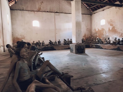 Hộp bắt sóng và điều khiến du khách bất ngờ khi đến Côn Đảo - Ảnh 3.