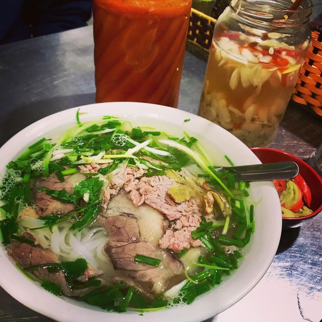 Đi đâu, về đâu cũng ghé phở Thìn!