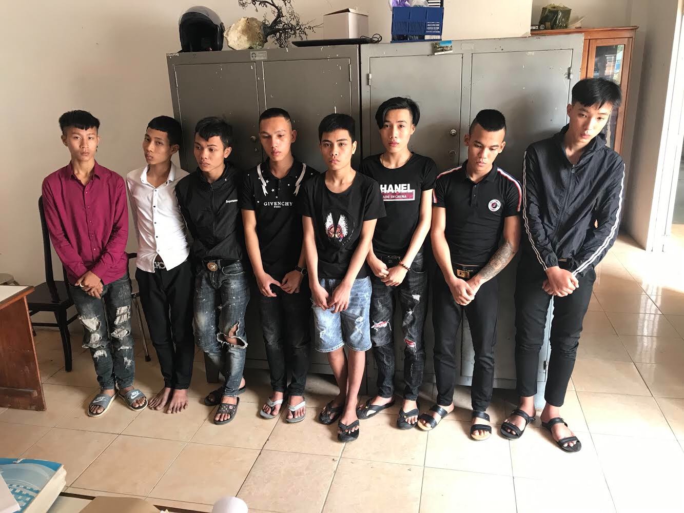 Đà Nẵng: Mua ma túy rồi thuê nhà nghỉ để chơi tập thể