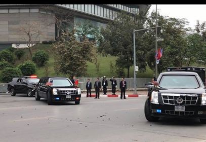 Tổng thống Trump rời Việt Nam