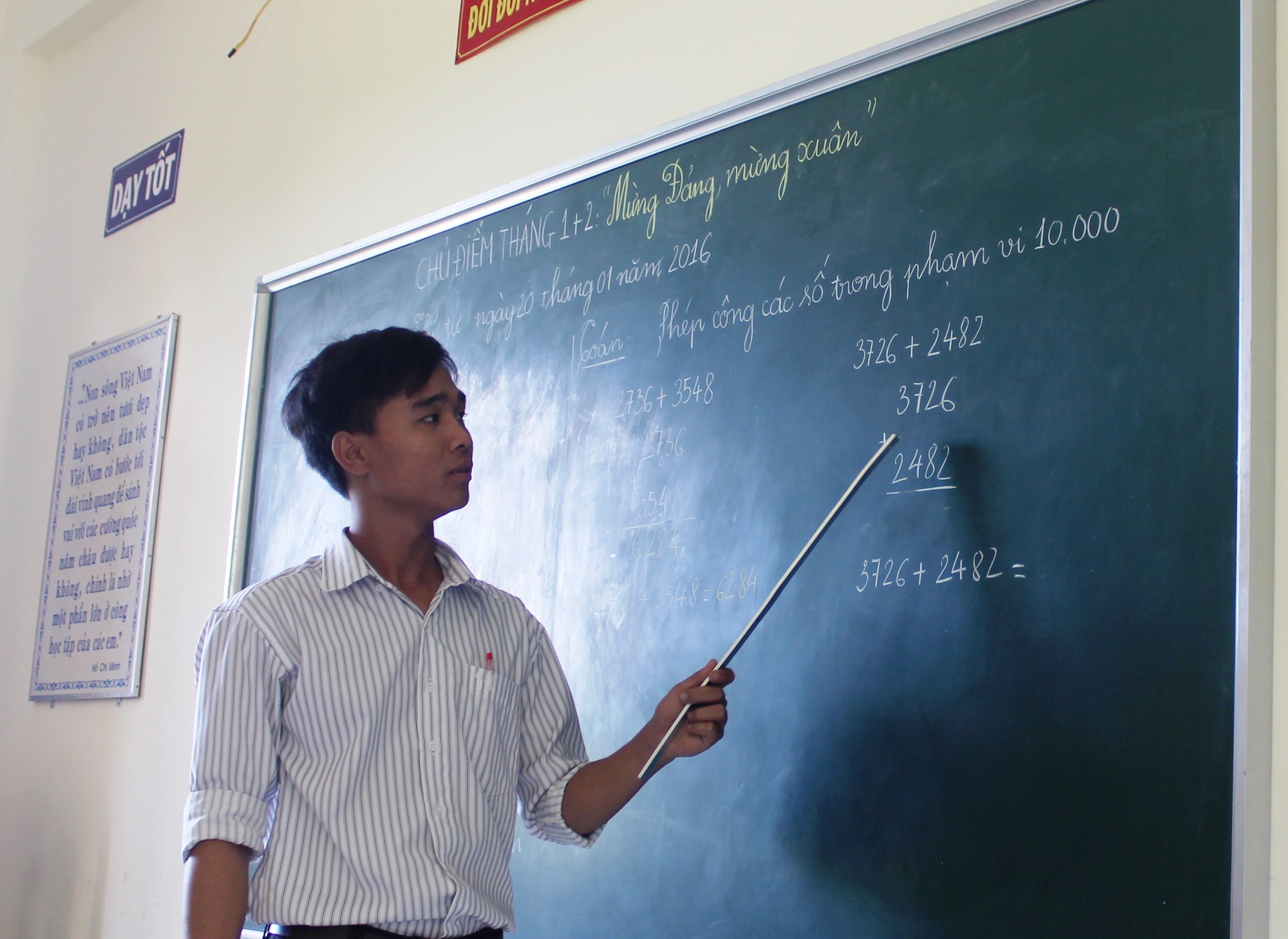 Vượt s&oacute;ng, gieo chữ ở Trường Sa - Ảnh 1.