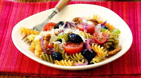 3 m&oacute;n salad thơm ngon lạ miệng cho thực đơn ng&agrave;y Tết - Ảnh 2.