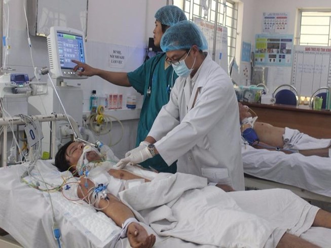 Cụ ông đột quỵ não được cứu sống kịp thời, yên tâm về quê ăn Tết