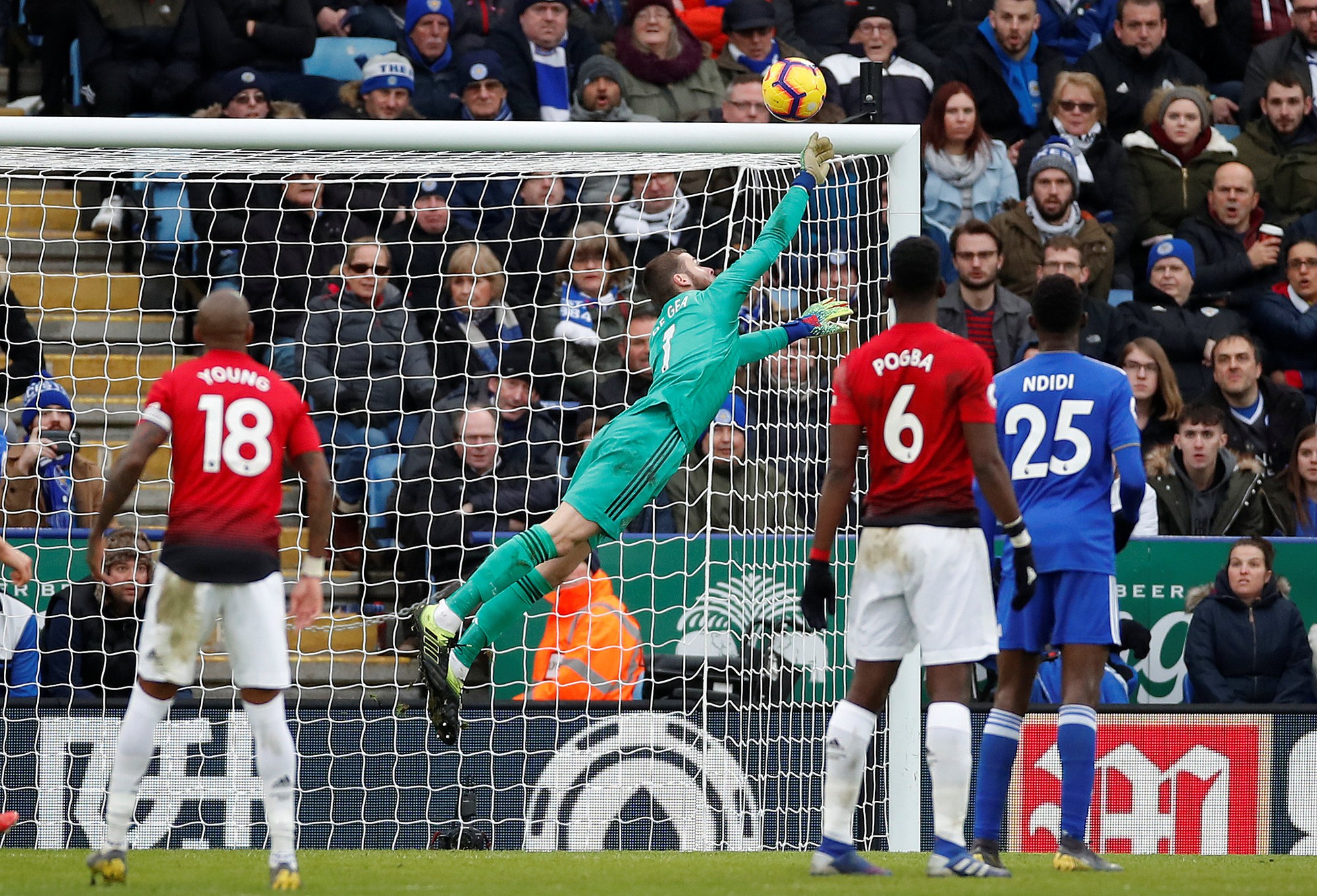 Sao trẻ Rashford lập c&ocirc;ng, Man United bay cao ở King Power - Ảnh 5.