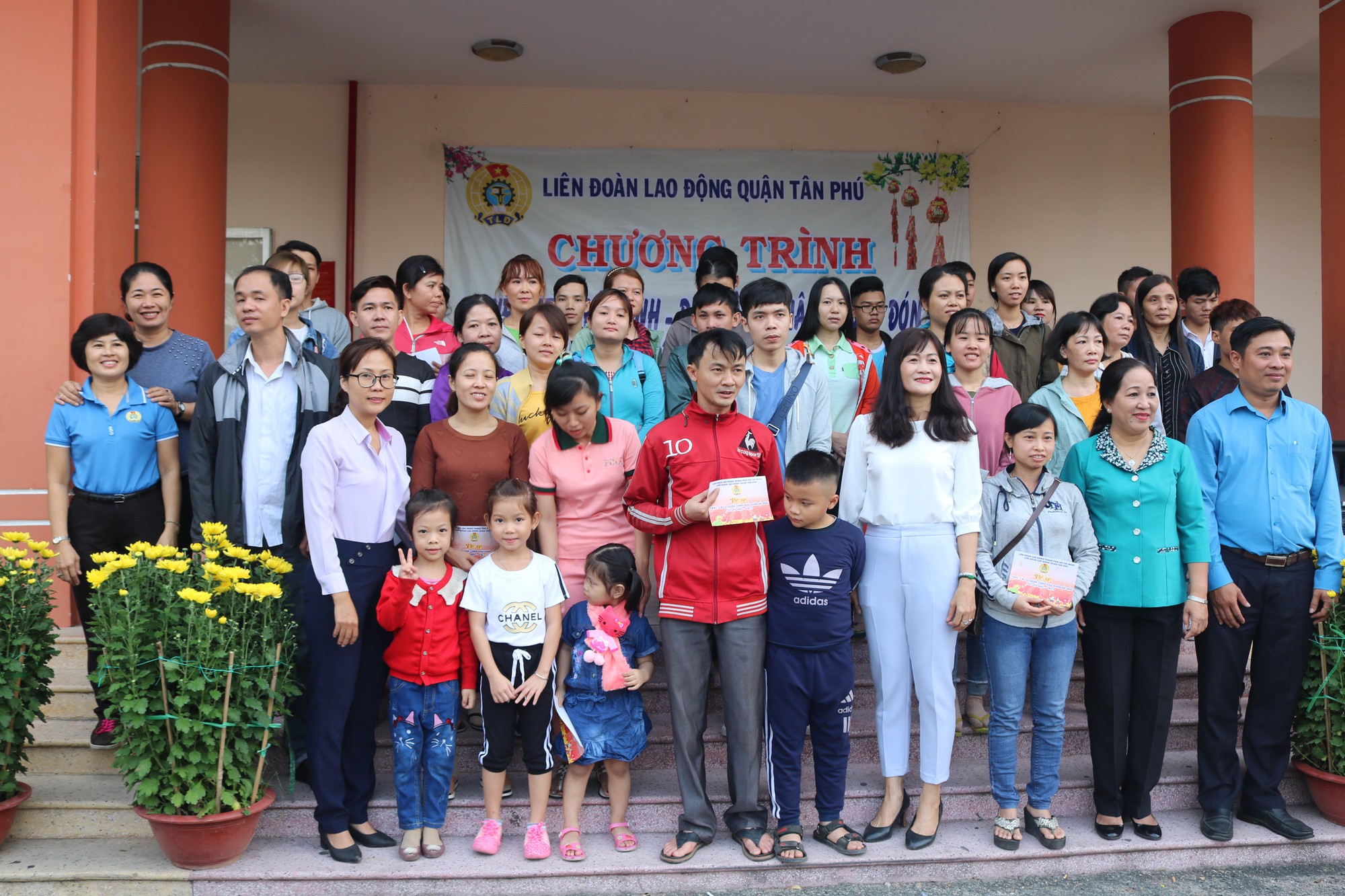 Tết vui cho người lao động - Ảnh 8.