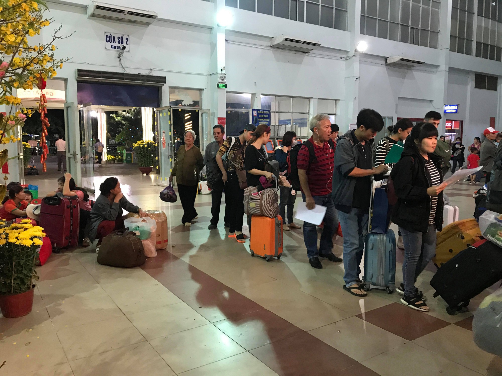 Chuyến tàu cuối cùng rời ga Sài Gòn đêm giao thừa