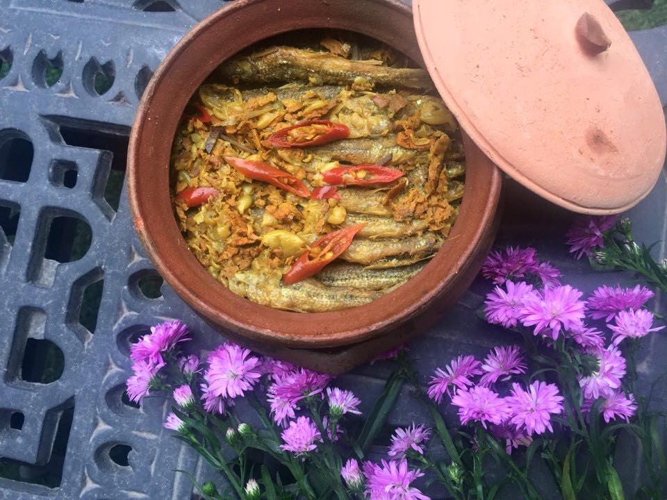 Thơm ngon đặc sản cá còm kho nghệ
