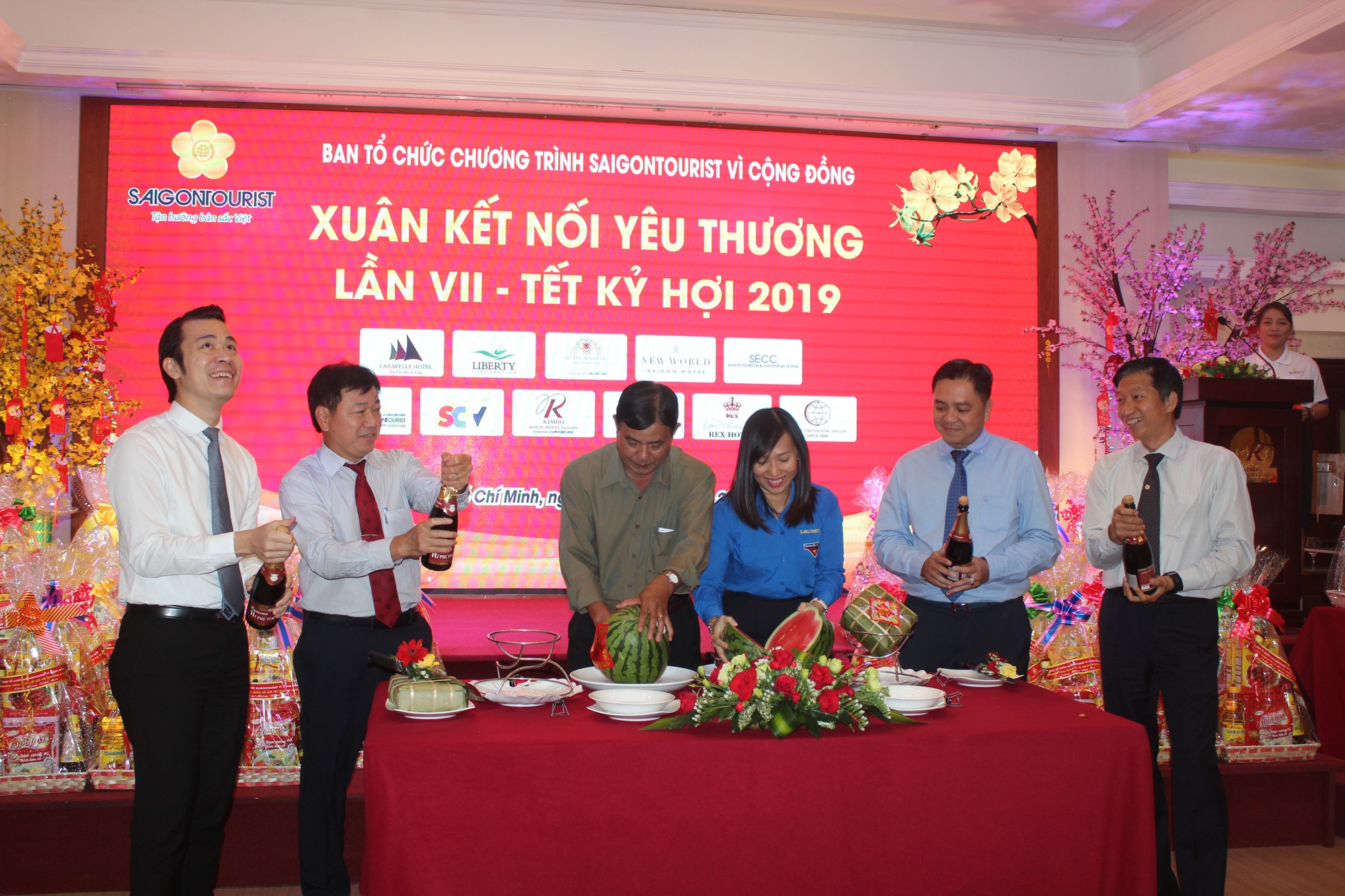 Bữa cơm ấm cúng cuối năm