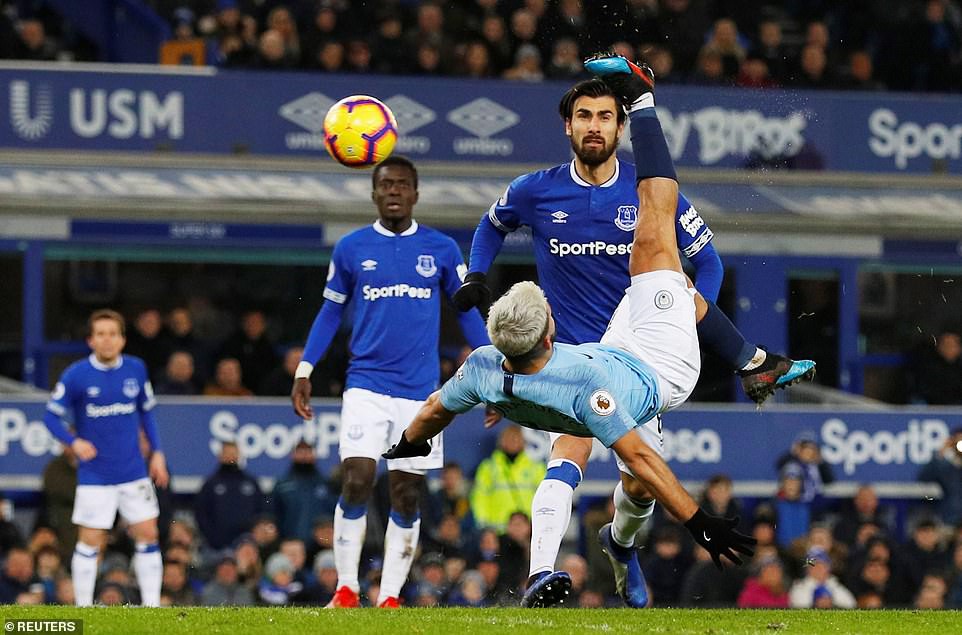 V&ugrave;i dập Everton, Man City t&aacute;i chiếm ng&ocirc;i đầu Ngoại hạng Anh - Ảnh 6.