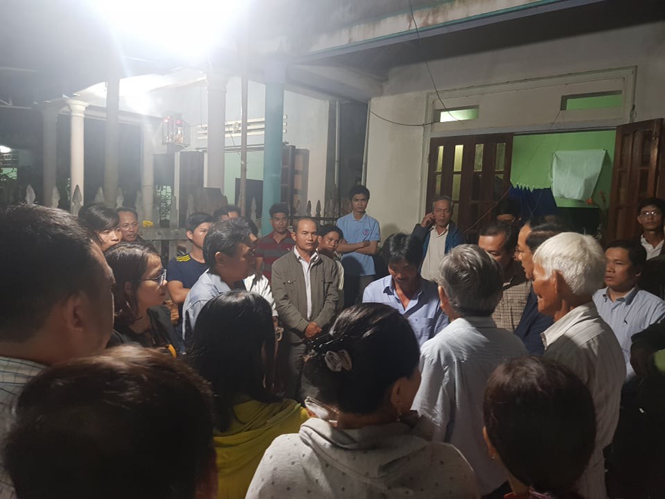 6 học sinh chết v&agrave; mất t&iacute;ch: Tiếng kh&oacute;c x&eacute; l&ograve;ng b&ecirc;n bờ biển - Ảnh 3.