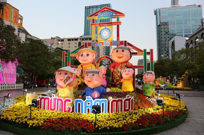 Đường hoa Nguyễn Huệ thu hút hơn 1 triệu khách tham quan