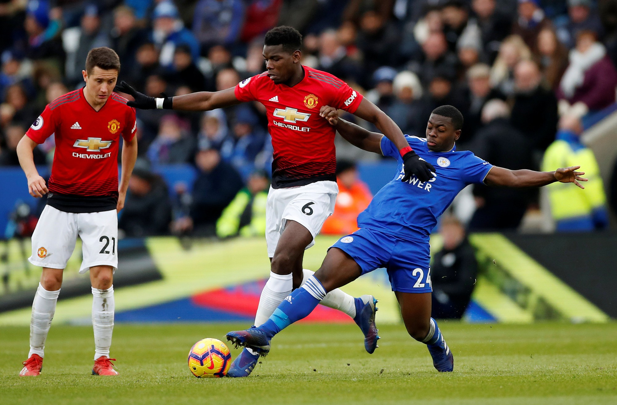 V&ograve;ng 26 NHA: Man United quyết đ&egrave; Fulham, chen ch&acirc;n Top 4 - Ảnh 1.