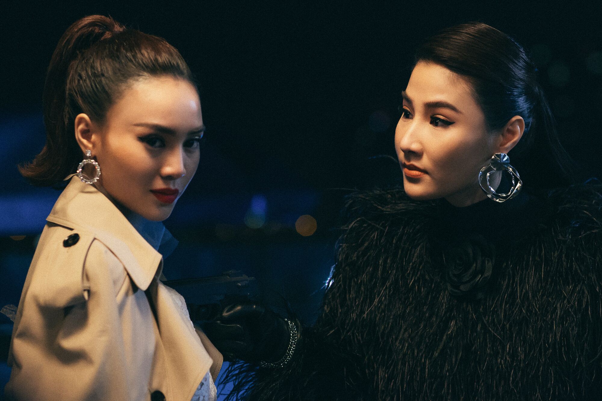 Diễm My 9X "đối đầu" với Ninh Dương Lan Ngọc
