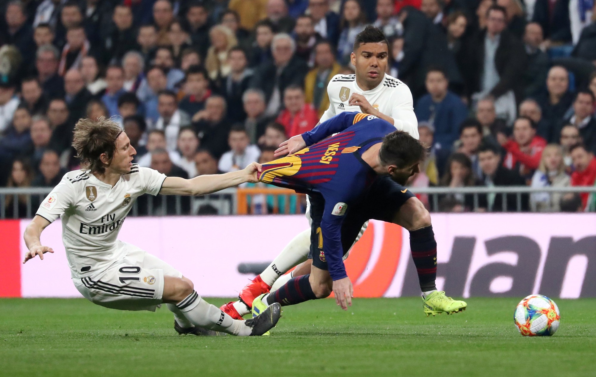 Messi quyết vượt khó ở Bernabeu