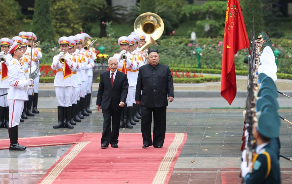 Toàn cảnh lễ đón Chủ tịch Triều Tiên Kim Jong-un
