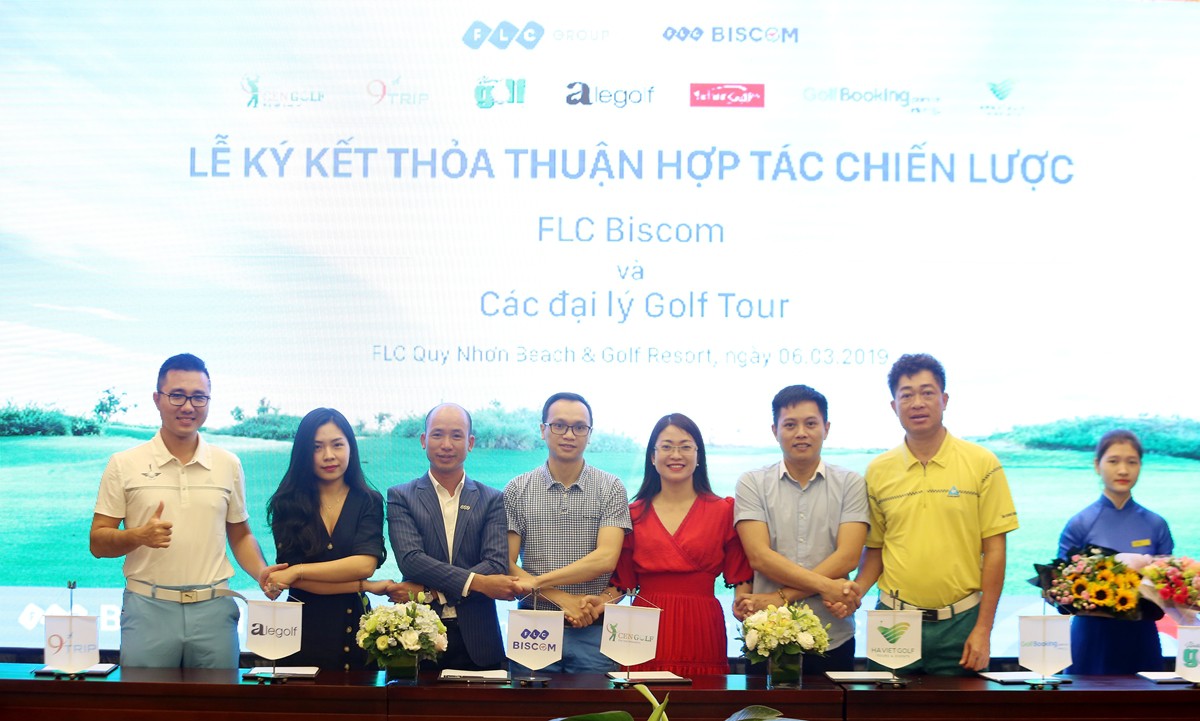 C&uacute; bắt tay của FLC Biscom với 10 đại l&yacute; golf tour lớn nhất Việt Nam - Ảnh 2.