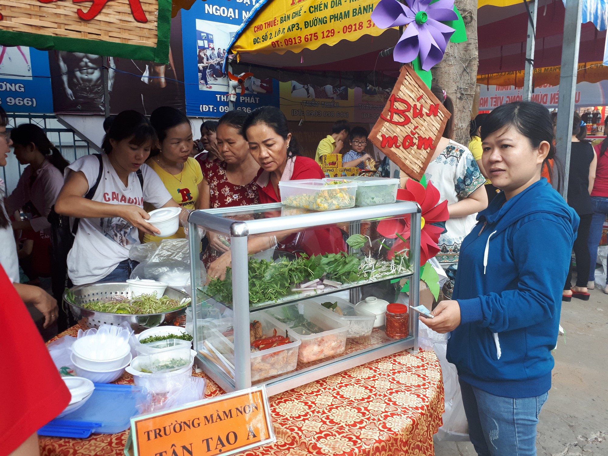 Tưng bừng ng&agrave;y hội nữ CNVC-LĐ - Ảnh 3.