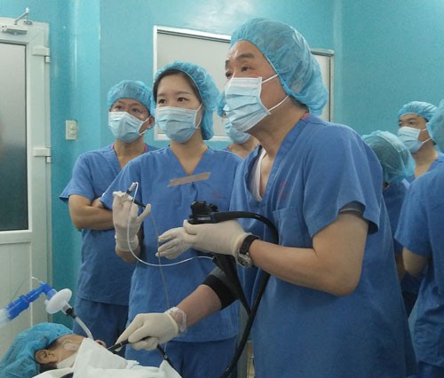 Chia sẻ kỹ thuật y khoa từ chuyên gia nước ngoài
