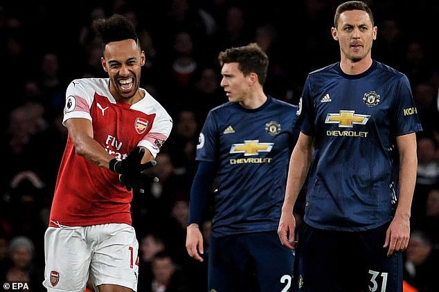 Solskjaer nói gì khi Man United gục ngã trước Arsenal?