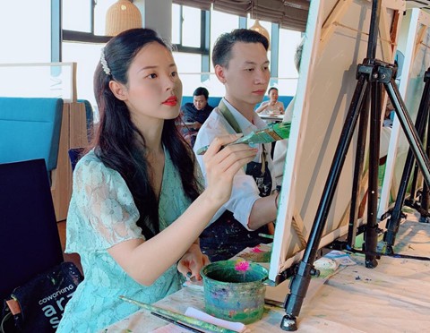 Midu gợi cảm v&agrave; t&aacute;o bạo hơn ở tuổi 30 - Ảnh 10.