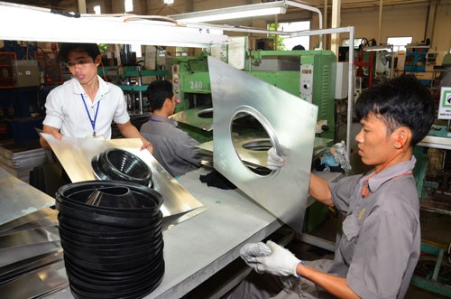 Cứ "xin - cho" thì kinh tế tư nhân khó phát triển