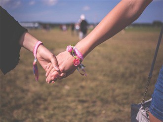 Để buông tay một người, phụ nữ hãy khắc vào tim 3 điều này