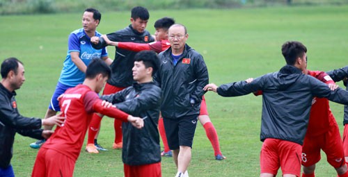 Lên lịch giữ chân HLV Park Hang-seo