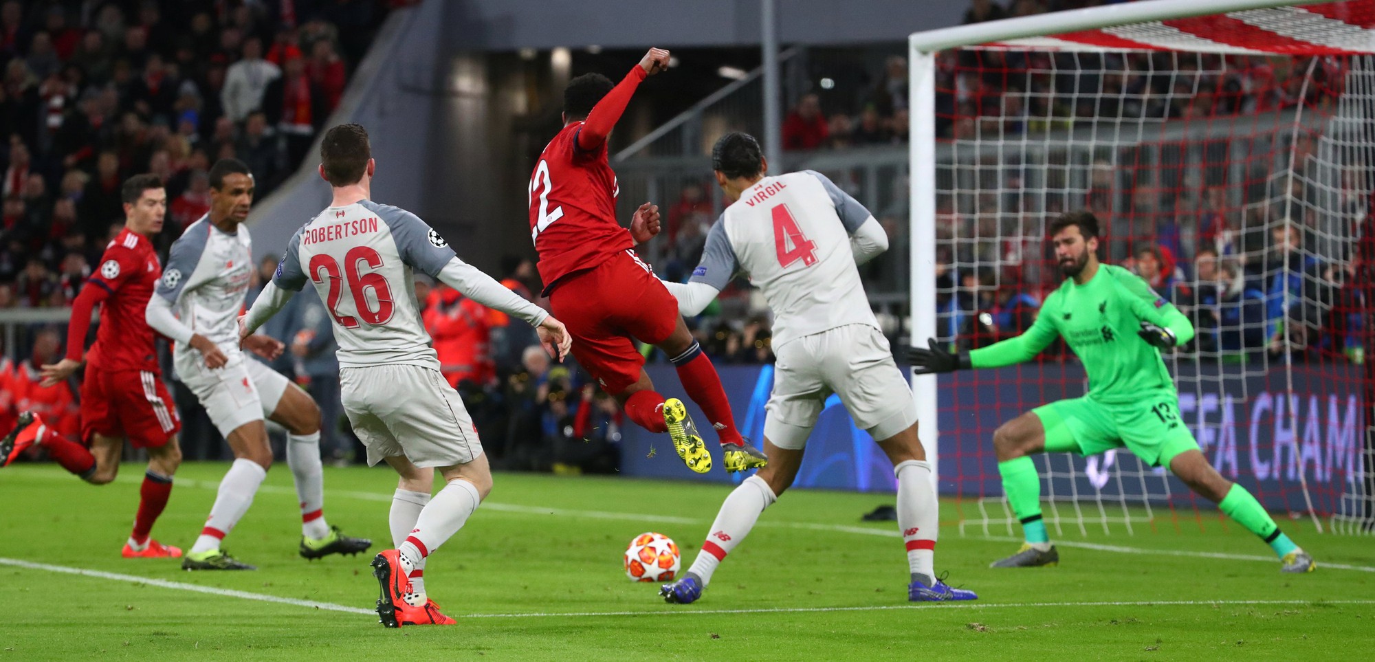 Hạ Bayern ở Hang h&ugrave;m, Liverpool đoạt v&eacute; tứ kết ngỡ ng&agrave;ng - Ảnh 5.