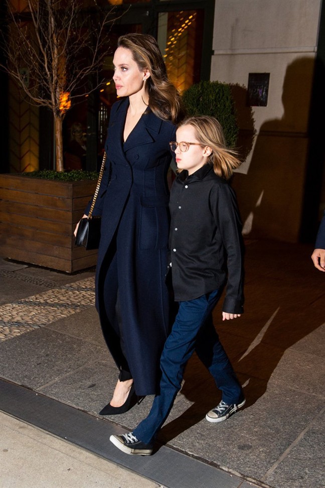 6 nh&oacute;c t&igrave; nh&agrave; Angelina Jolie c&agrave;ng lớn c&agrave;ng s&agrave;nh điệu - Ảnh 10.