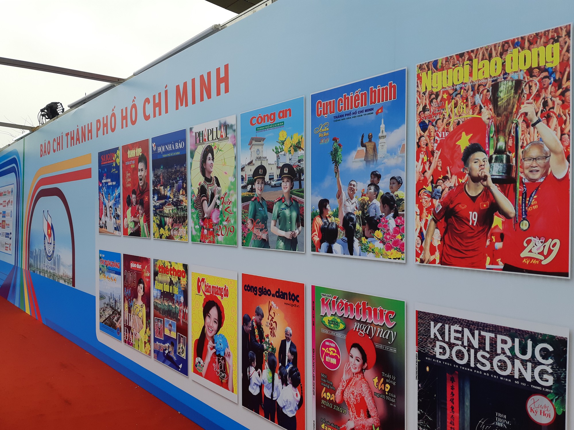Thủ tướng đ&aacute;nh trống khai Hội B&aacute;o to&agrave;n quốc 2019 - Ảnh 1.