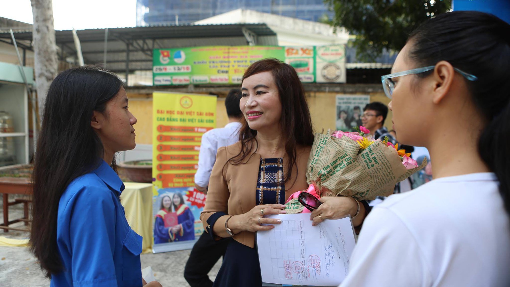 Đưa trường học đến th&iacute; sinh: Học ng&agrave;nh g&igrave; để kh&ocirc;ng thất nghiệp? - Ảnh 26.