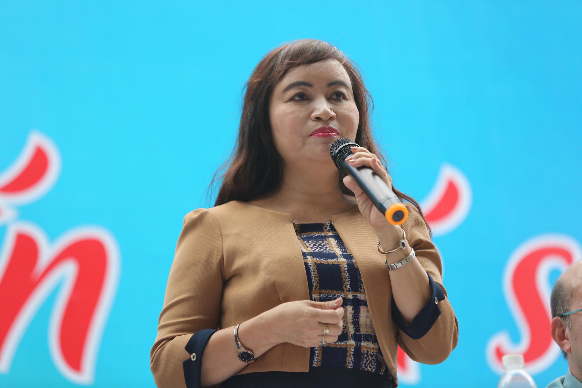 Đưa trường học đến th&iacute; sinh: Học ng&agrave;nh g&igrave; để kh&ocirc;ng thất nghiệp? - Ảnh 16.