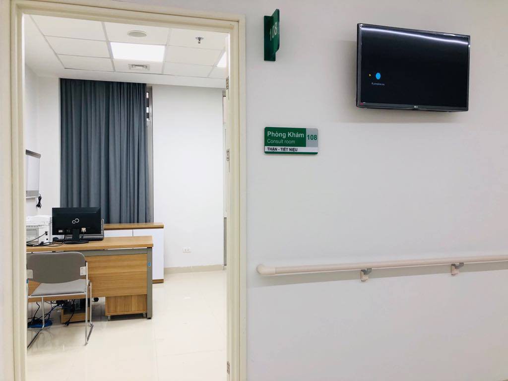 Hơn 100 y, b&aacute;c sĩ được điều động về bệnh viện ng&agrave;n tỉ của Bộ Y tế - Ảnh 7.