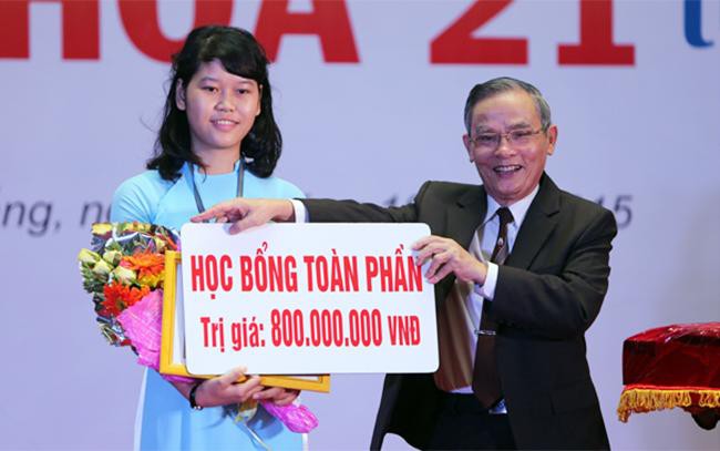Nữ sinh Nguyễn Thị Thanh v&agrave; bản lĩnh vượt qua định kiến trường c&ocirc;ng - tư - Ảnh 1.