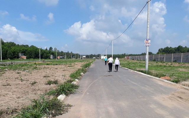 L&yacute; giải nguy&ecirc;n nh&acirc;n &ldquo;cơn sốt&rdquo; đất nền cục bộ - Ảnh 1.