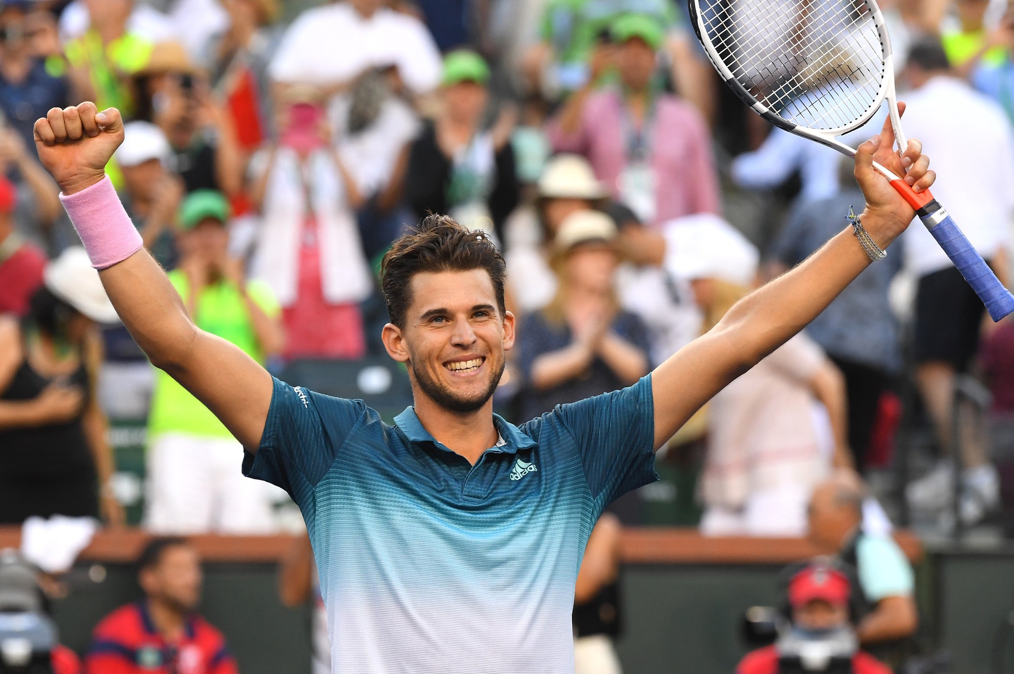Vì sao Federer thua chung kết, lỡ hẹn danh hiệu thứ 101? - Ảnh 5.