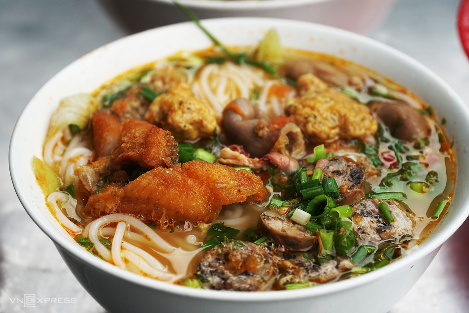 Gợi ý lịch trình ăn uống trong 12 giờ ở Hải Phòng - Ảnh 1.