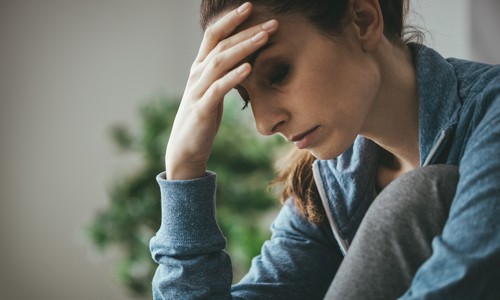Chồng c&oacute; mối quan hệ kh&ocirc;ng b&igrave;nh thường với chị h&agrave;ng x&oacute;m - Ảnh 1.