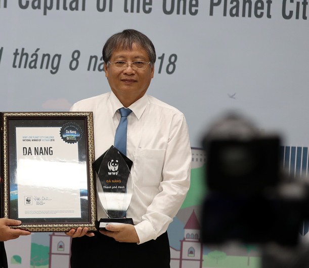 Khởi tố, khám xét nhà nguyên phó chủ tịch Đà Nẵng Nguyễn Ngọc Tuấn