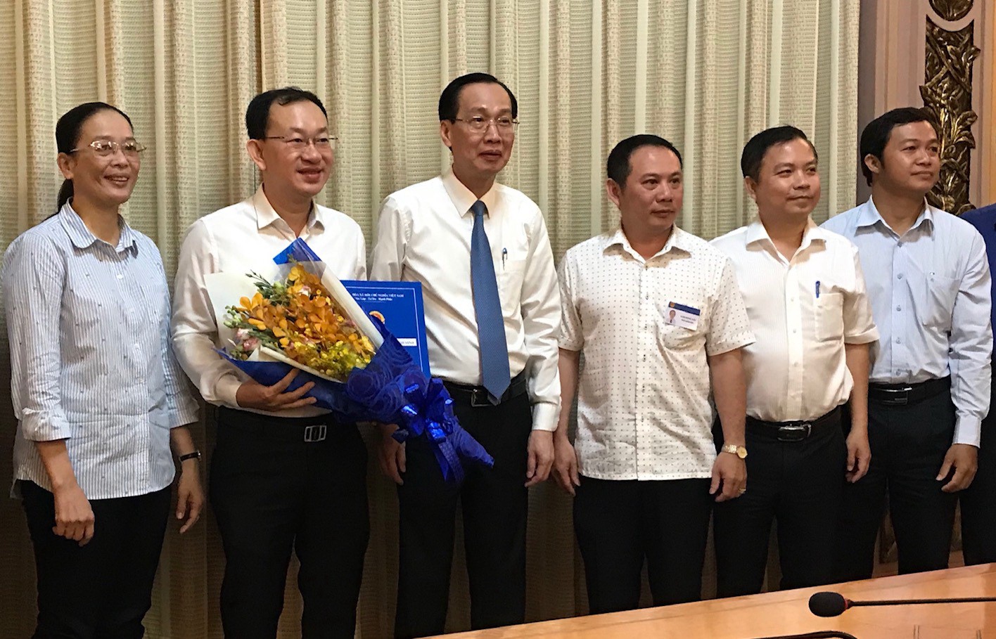 TP HCM: Trao quyết định điều động, ph&ecirc; chuẩn l&atilde;nh đạo một số đơn vị - Ảnh 1.