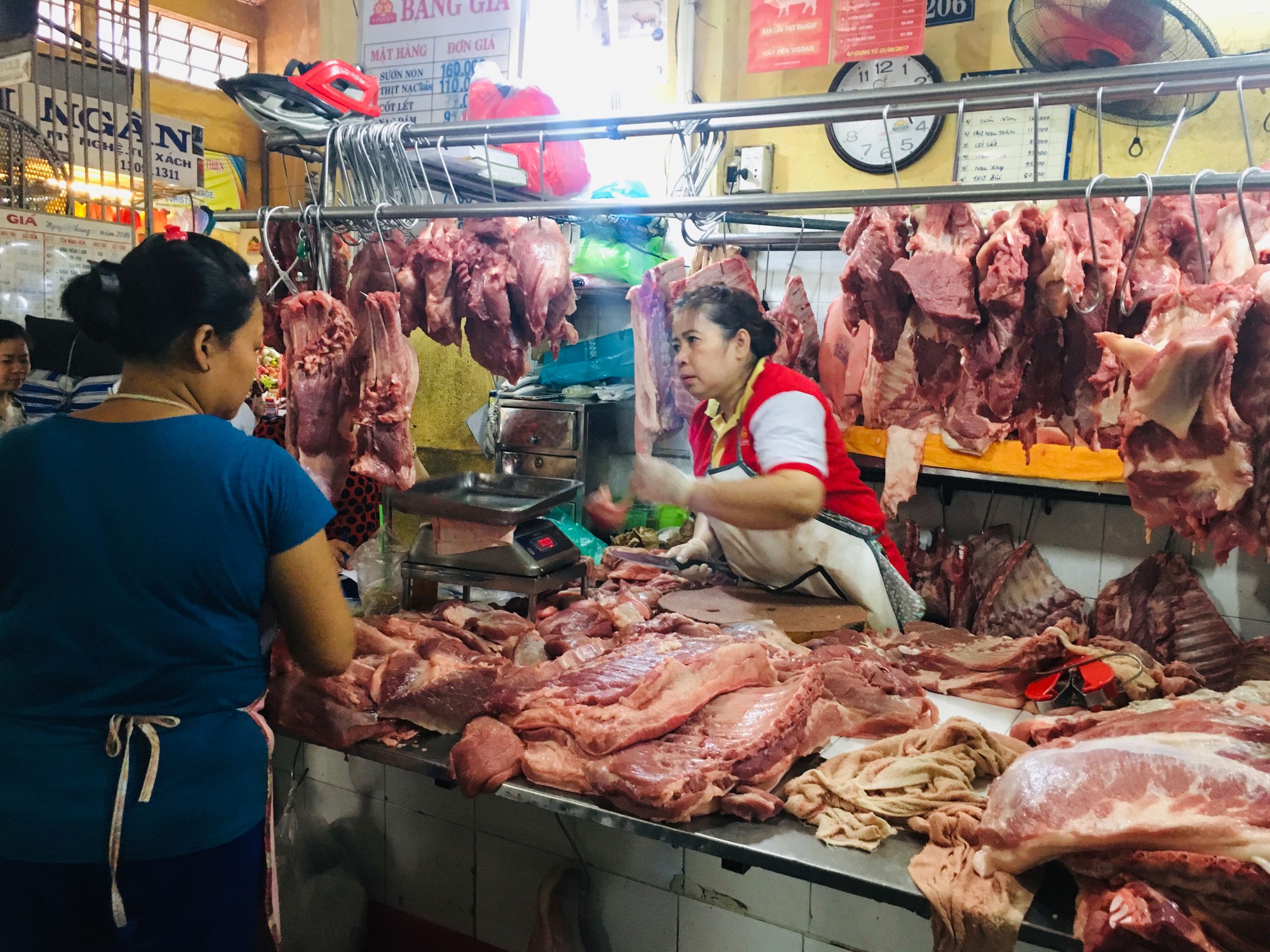 Dịch tả heo châu Phi bùng phát - Ảnh 2.